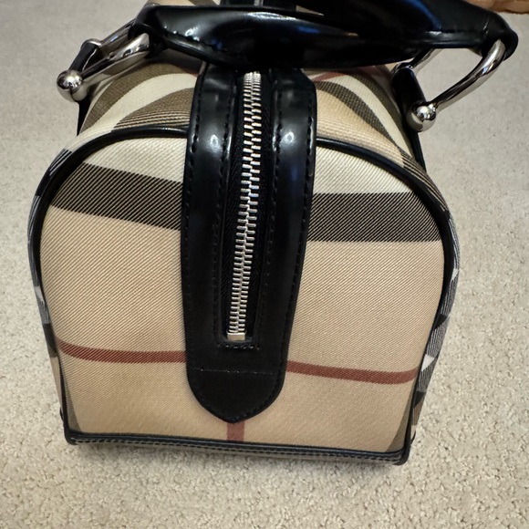 💯 Authentic Burberry nova check bowling bag - Picture 6 of 8